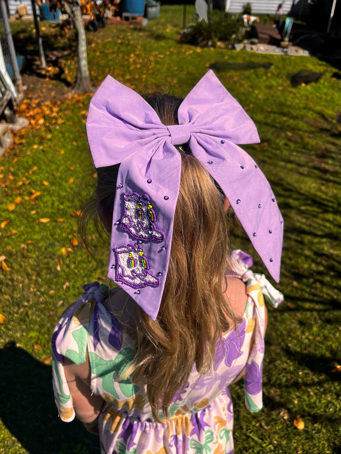 Shake Your Boots Bow