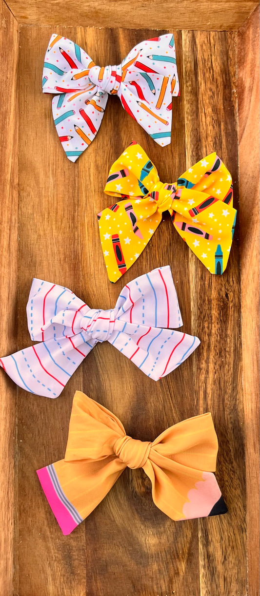 Back to School Pinwheel Bow